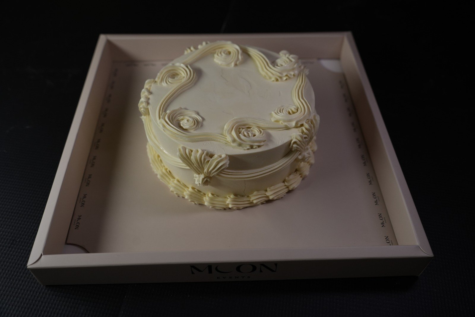 كيك فكتوريا بالزبدة Victoria Butter Cake