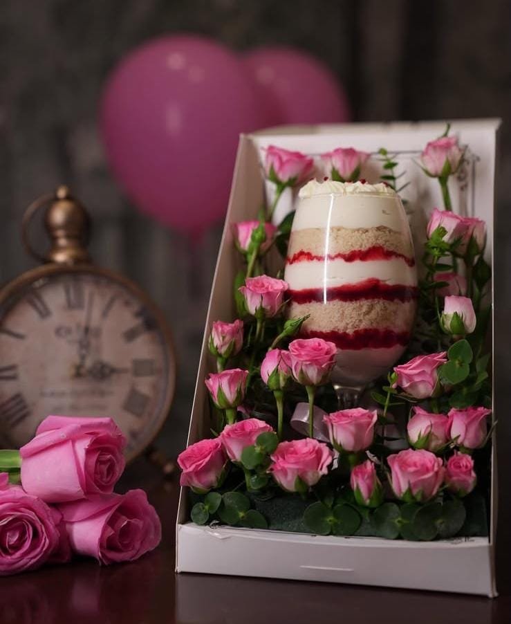 ترند كيك مع الورد Cake trend with roses
