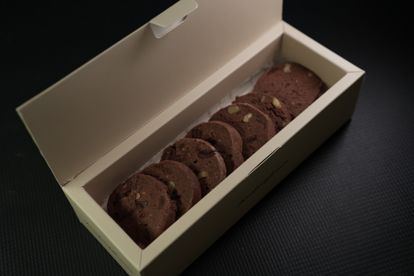 كوكيز بالشوكلت صغير Mini Chocolate Cookies